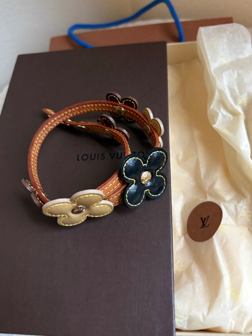 Louis Vuitton Vachetta Vernis Fleur Double Wrap Bracelet/Choker (2002)